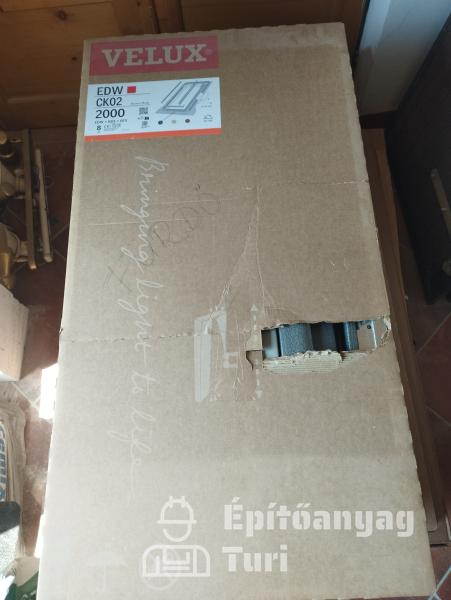 Velux GLU CK02 0061 - új (burkolókerettel)