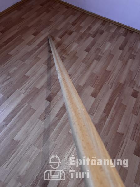 Bontott laminált padló