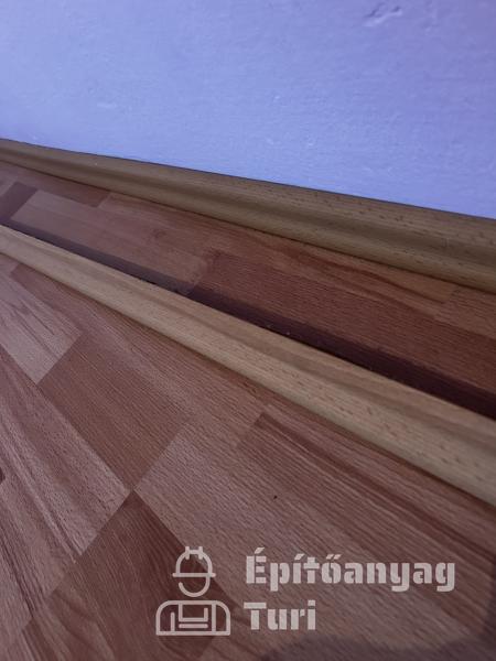 Bontott laminált padló