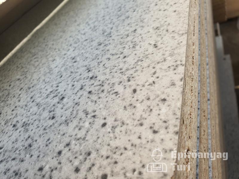 Újrafelhasznált préselt laminált csúszásmentesített fa lemezek - több méretben, azonnal elérhető!